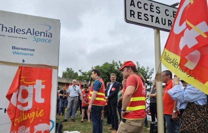 I dipendenti di Thales Alenia Space a Tolosa si oppongono ai tagli di posti di lavoro