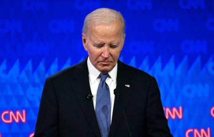 Peccato di orgoglio: Joe Biden cade all’improvviso e porta con sé la sua festa