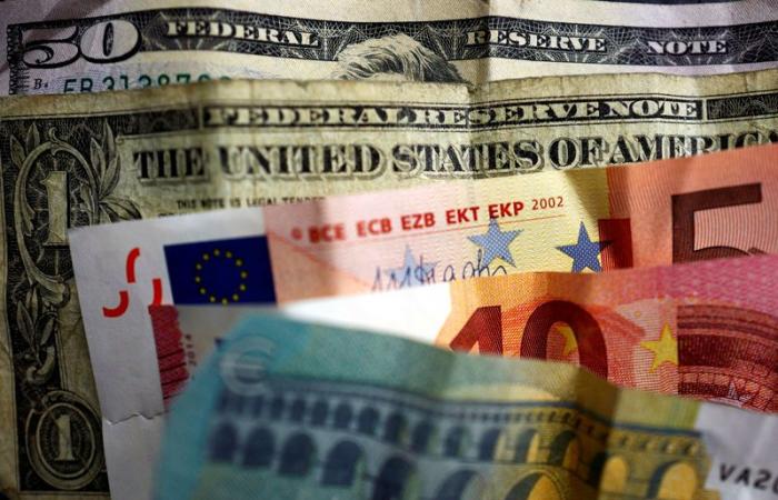 Il dollaro si rafforza in vista dei dati PCE; Euro indebolito dall’incertezza politica Da Investing.com