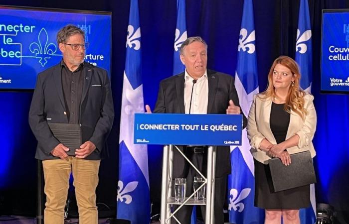 Accordi per connettere 9 regioni del Quebec alla rete cellulare
