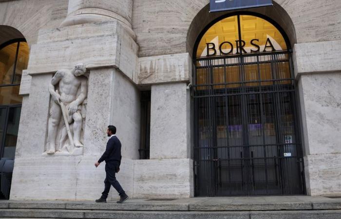 La Borsa di Milano è positiva, banche e petrolio attendono i dati Usa, verso la fine del secondo trimestre in rosso
