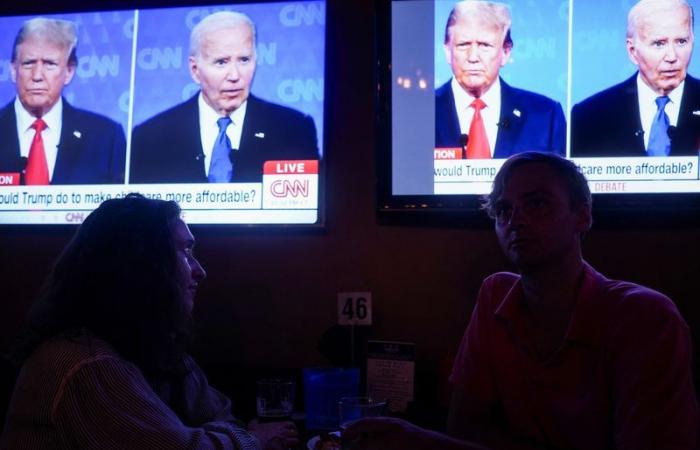 Factbox-Reazioni alle performance di dibattito di Joe Biden e Donald Trump