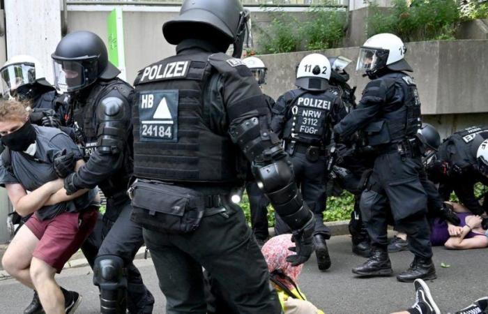 Violenze e arresti a margine del congresso del partito tedesco di estrema destra AfD – rts.ch