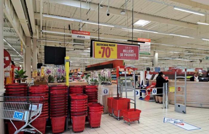 Perché questo supermercato del Morbihan chiuderà per tre settimane in piena estate?