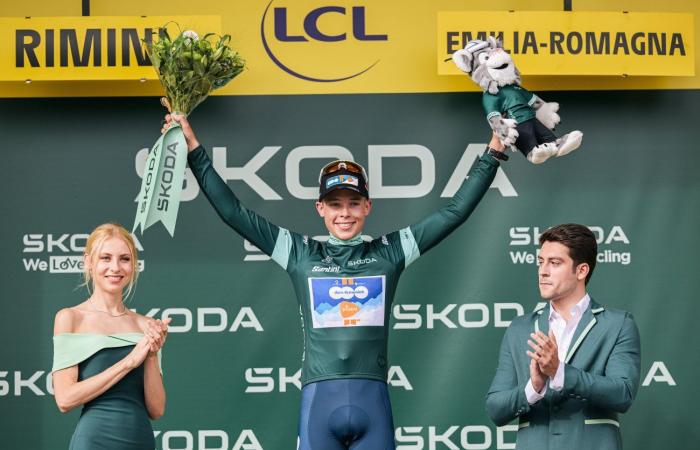 Tour de France (1a tappa Firenze – Rimini): Bardet trionfa e prende il giallo per la prima volta in carriera