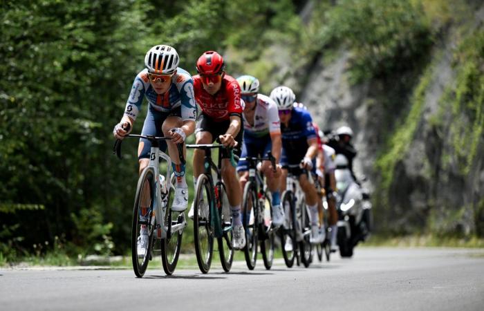 Tour de France (1a tappa Firenze – Rimini): Bardet trionfa e prende il giallo per la prima volta in carriera