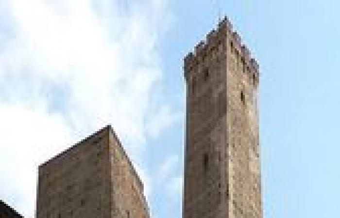 Patrimonio: le torri di Bologna rischiano di crollare