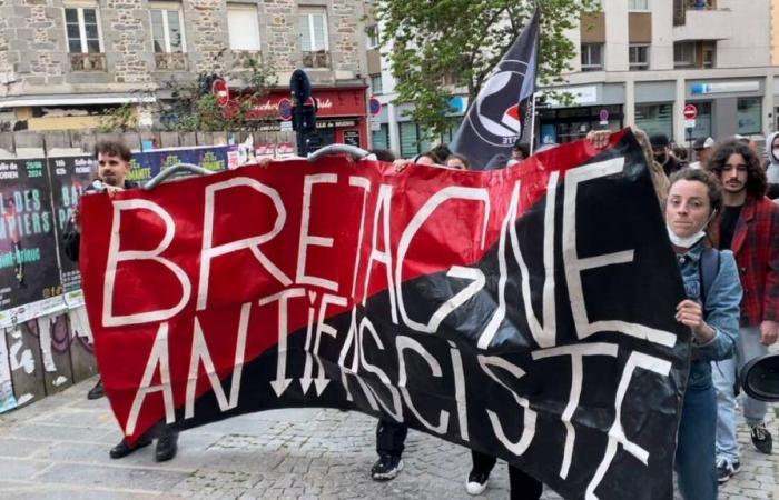 a Saint-Brieuc, 150 attivisti antifascisti manifestano contro l’estrema destra