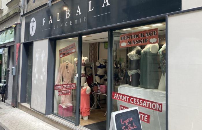 da 67 anni in centro città, chiuderà la boutique di lingerie Falbala