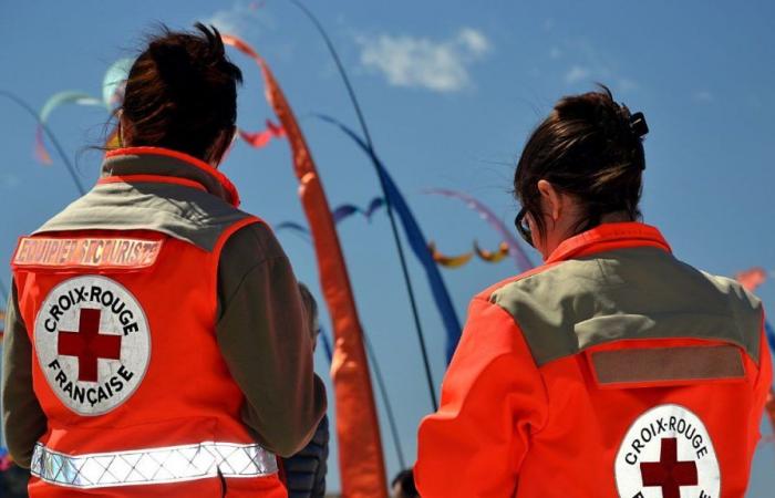 La Croce Rossa invita i francesi a preparare una borsa d’emergenza, ecco cosa contiene