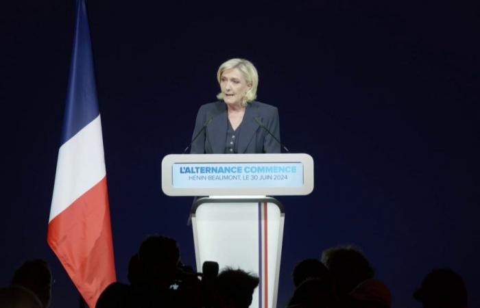 Marine Le Pen ritiene che “il blocco macronista” sia “praticamente cancellato” dopo la vittoria della RN
