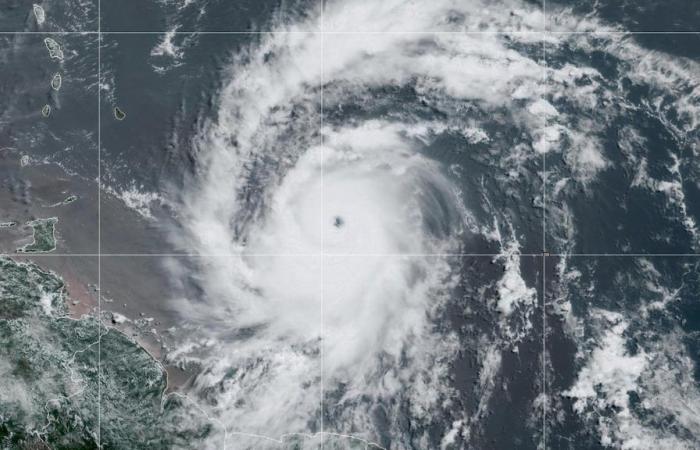 L’uragano Beryl minaccia le Antille con venti che superano i 200 km/h