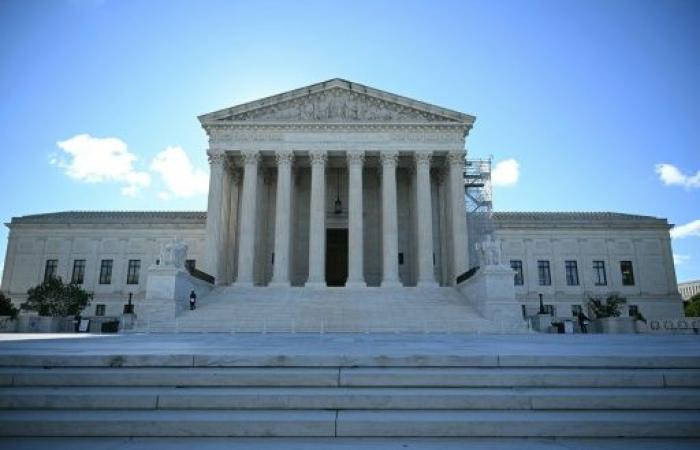 La Corte Suprema ritarda ulteriormente il processo federale di Trump con una decisione dalle gravi conseguenze
