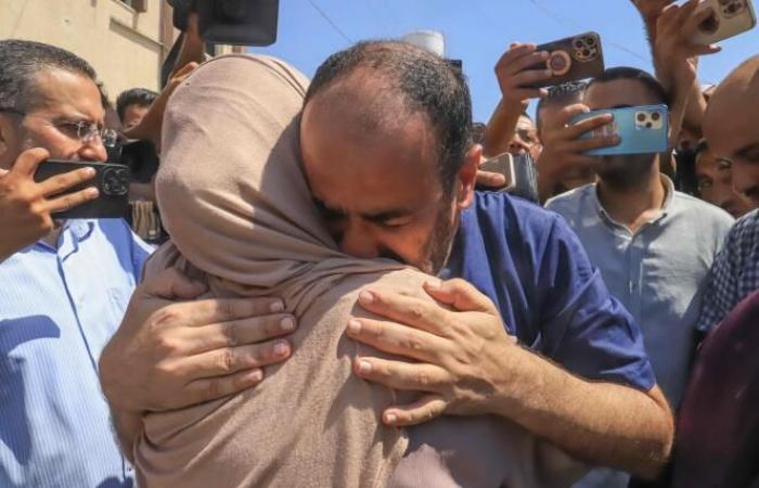 Decine di prigionieri palestinesi, compreso il direttore dell’ospedale Al-Shifa, sono stati rilasciati dopo 7 mesi di detenzione da parte dell’esercito israeliano