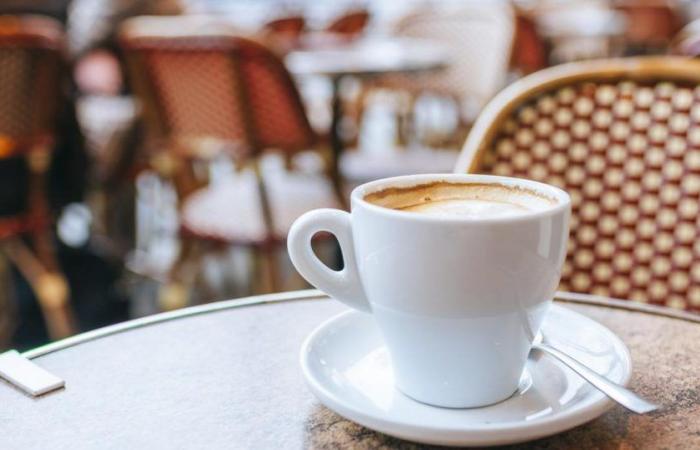 su Tiktok, i turisti americani stupiti dalle abitudini francesi riguardo al caffè