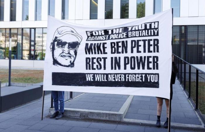 A Renens si apre il processo d’appello contro sei agenti di polizia sul caso della morte di Mike Ben Peter – rts.ch