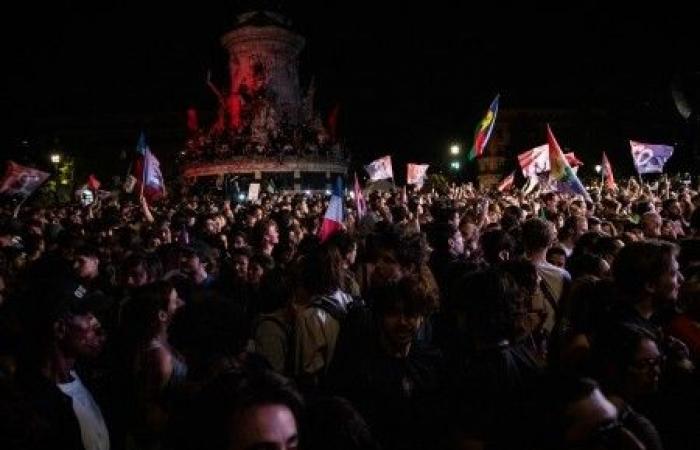 A Parigi, il Fronte popolare invita i macronisti a sostenerlo