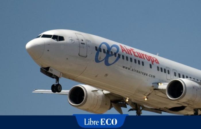 Un Boeing di Air Europa effettua un atterraggio d’emergenza in Brasile: almeno 7 feriti
