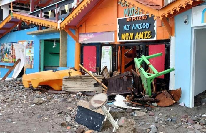 Nel suo viaggio verso la Giamaica, l’uragano Beryl ha ucciso almeno 4 persone nelle Indie occidentali
