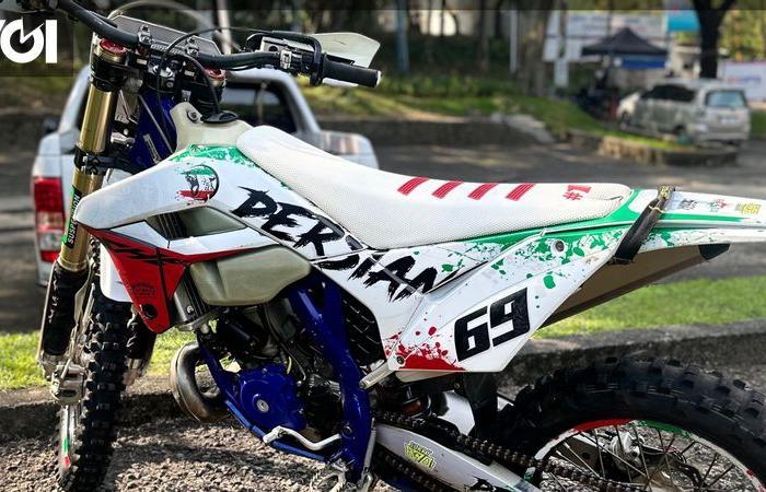 Motocicletta Persian Trail Stiker 69 rubata dai ladri, il proprietario ammette che è costata 200 milioni di rupie