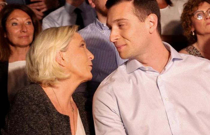 Jordan Bardella e Marine Le Pen condannano il rap No pasarán, “un’abiezione” contro l’estrema destra