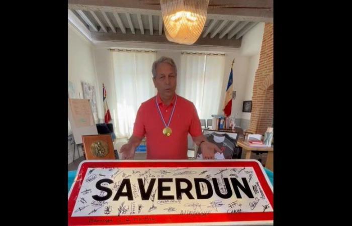 “Così ricorderete il nostro nome”: quando, con umorismo, il sindaco di Saverdun rimanda Robert Ménard ai suoi 22 anni