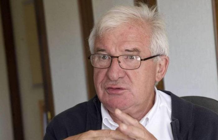 Legislativo. L’ex senatore di Deux-Sèvres invita a votare per il candidato del Fronte popolare
