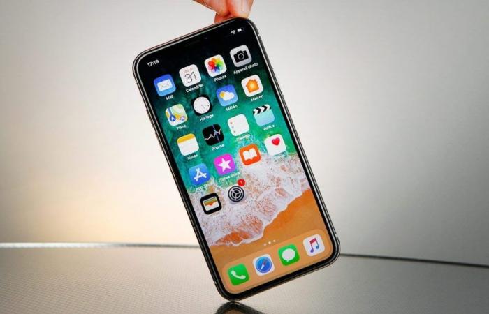 Apple considera l’iPhone X, l’HomePod del 2018 e i primi AirPods prodotti “legacy”
