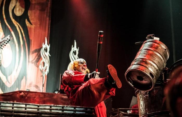 Mr. Shawn “Clown” Crahan celebra 25 anni di Slipknot pubblicando alcune foto iconiche