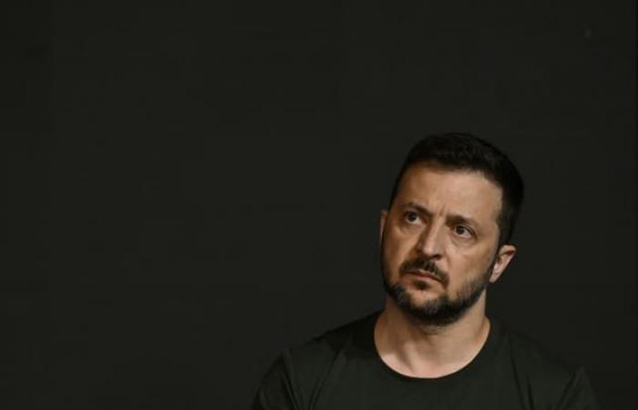 Dopo
      le
      critiche
      di
      Zelensky,
      il
      Regno
      Unito
      fornirà
      centinaia
      di
      missili
      a
      Kiev
      –
      Il
      mio
      blog