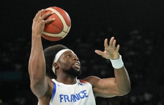 Guerschon
      Yabusele
      potrebbe
      tornare
      in
      NBA,
      con
      i
      Philadelphia
      Sixers