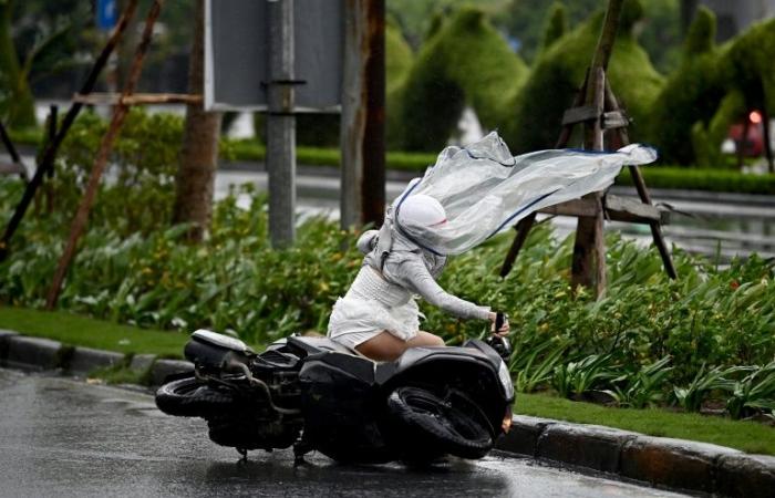 Super
      tifone
      Yagi
      previsto
      in
      Vietnam
      dopo
      due
      morti
      in
      Cina
      –
      Il
      mio
      blog