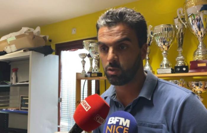 Il
      Mougins
      Football
      Club
      rende
      omaggio
      a
      Kamilya,
      uccisa
      a
      Vallauris