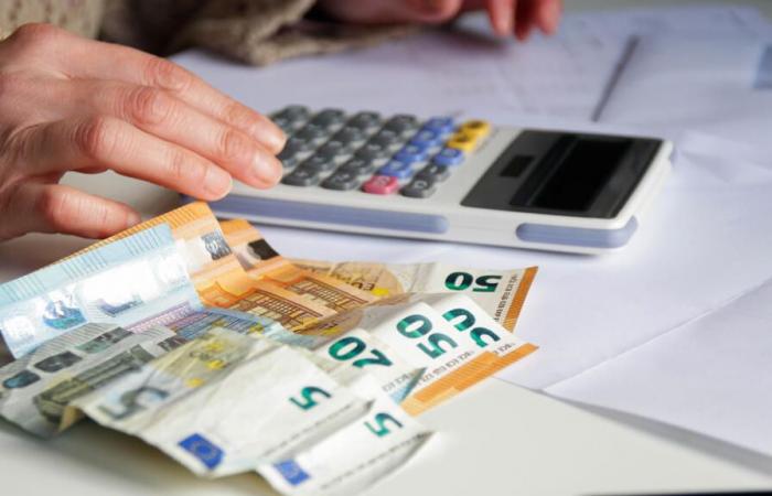 L'Irlanda
      registra
      un
      surplus
      di
      bilancio
      di
      oltre
      8
      miliardi
      di
      euro
      per
      il
      terzo
      anno
      consecutivo