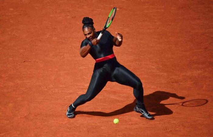 Da
      Eileen
      Bennett
      a
      Naomi
      Osaka,
      gli
      outfit
      da
      tennis
      femminile
      sono
      in
      ascesa