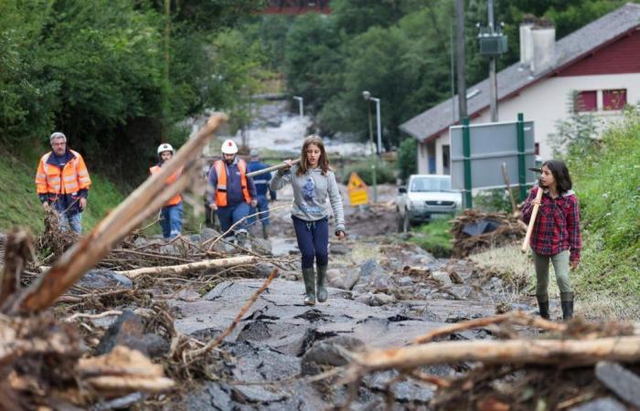 La
      valle
      di
      Aspe
      è
      sotto
      shock
      il
      giorno
      dopo
      una
      catastrofica
      alluvione