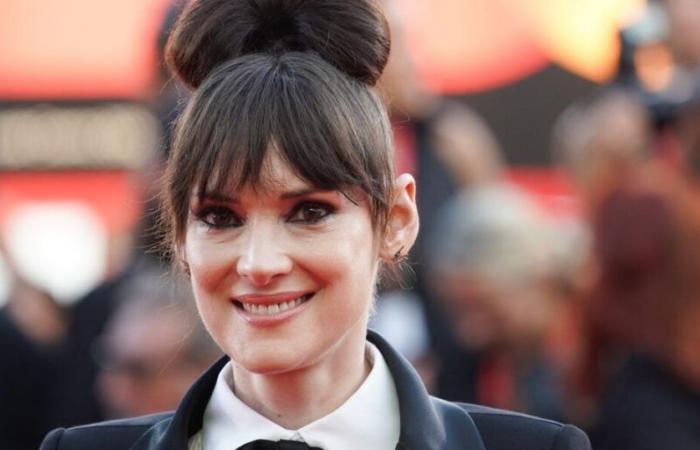 Winona
      Ryder
      perde
      il
      ruolo
      da
      protagonista
      in
      un
      emozionante
      film
      di
      fantascienza
      a
      causa
      dei
      paparazzi