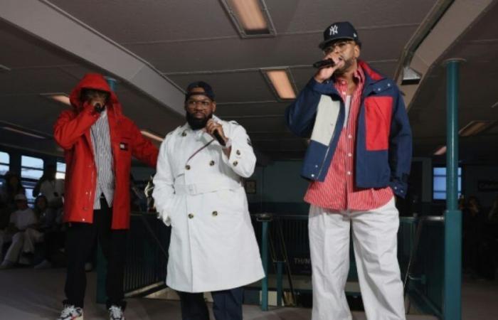 A
      New
      York,
      il
      Wu-Tang
      Clan
      sale
      sullo
      show
      di
      Tommy
      Hilfiger:
      Notizie