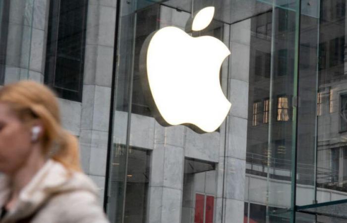 Apple
      dovrà
      pagare
      all'Irlanda
      più
      di
      14
      miliardi
      di
      dollari
      di
      tasse
      arretrate,
      stabilisce
      il
      tribunale