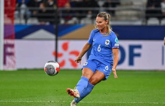 Amandine
      Henry
      lascia
      gli
      Stati
      Uniti
      per
      firmare
      in
      Messico