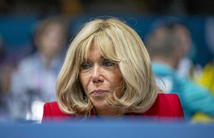 Brigitte
      Macron
      approda
      nella
      quarta
      stagione
      di
      “Emily
      in
      Paris”