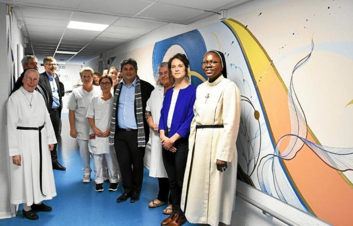 All'Hôtel-Dieu
      di
      Pont-l'Abbé,
      un
      affresco
      per
      l'unità
      di
      cure
      palliative