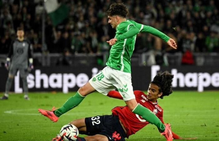 Il
      Saint-Etienne
      festeggia
      la
      sua
      prima
      vittoria
      a
      spese
      del
      Lille