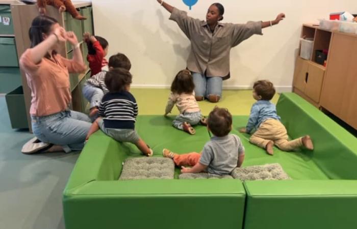 una
      struttura
      che
      offre
      “preparazione”
      ai
      bambini
      che
      entrano
      alla
      scuola
      materna