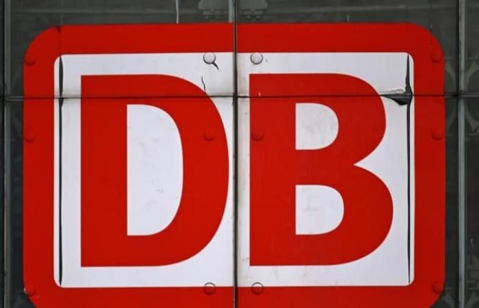 La
      Deutsche
      Bahn
      vende
      la
      filiale
      Schenker
      per
      14
      miliardi
      di
      euro