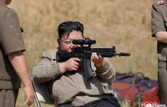 Kim
      Jong-un
      presenta
      la
      potenza
      militare
      e
      nucleare
      della
      Corea
      del
      Nord
      –
      Il
      mio
      blog