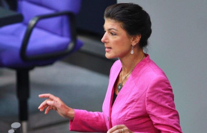 Chi
      è
      Sahra
      Wagenknecht,
      la
      Lady
      di
      ferro
      dell’estrema
      sinistra
      tedesca?
      –
      Il
      mio
      blog