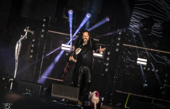 Korn
      e
      Gojira
      sorprendono
      con
      tracce
      rare
      in
      un
      tour
      congiunto
      negli
      Stati
      Uniti