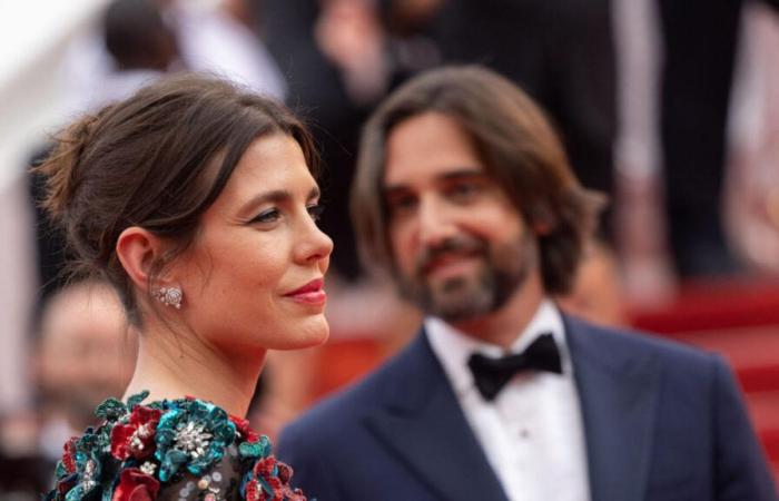 intenso
      il
      primo
      discorso
      di
      Charlotte
      Casiraghi,
      divorziata
      da
      Dimitri
      Rassam