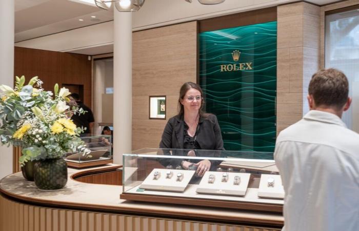 Come
      Rolex
      sta
      riprendendo
      il
      controllo
      del
      mercato
      degli
      orologi
      usati
      –
      Il
      mio
      blog